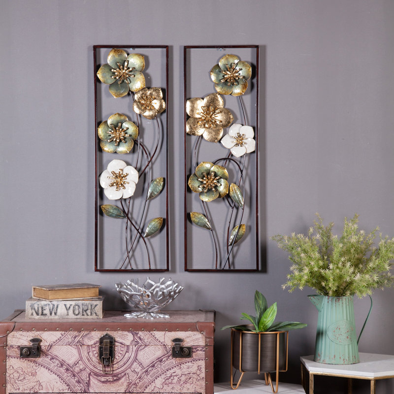World Menagerie 2 Piece Metal Flowers Wall Décor Set